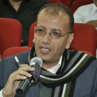 على خلفية تهديدات جامل.. مدير مالية تعز يقدم استقالته من منصبه