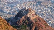 مقتل وإصابة 15 عنصرا من المليشيات غرب تعز