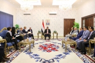 المبعوث الأممي يلتقي رئيس الوزراء ورئيس المجلس الانتقالي ويشدد على أهمية تنفيذ اتفاق الرياض