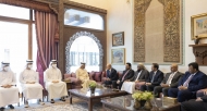 العليمي يناقش مع ولي عهد أبو ظبي جهود الدعم الاقتصادي لليمن