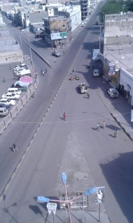 عدن.. الامن يسيطر على ميناء المعلا وشرطة المنصورة بعد مواجهات مع مسلحين