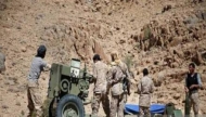 غارات ومعارك عنيفة بعدة مواقع في نهم شرقي صنعاء