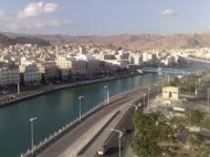 انفجار الانبوب الرئيسي للمياه وانهيار منزل في المكلا