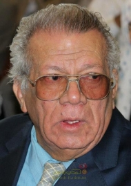 القيادي الاشتراكي أنيس حسن يحيى يدعو إلى التعجيل في عقد المجلس الحزبي