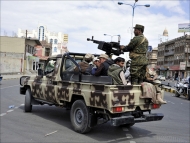الحوثيون يعتقلون عشرات الموظفين الأمميين والإغاثيين في اليمن
