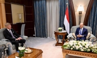 المبعوث الأممي يبحث مع العليمي فرص تمديد الهدنة والحوثيون يدرسون خيارات التعاطي مع ما بعد الهدنة