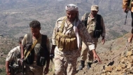 احتدام المعارك بعدة جبهات بريف تعز وقصف المليشيات يجبر الأهالي على النزوح