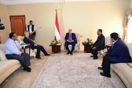 هادي: الحوار الوطني وضع الحلول والمعالجات لمشاكل وقضايا الوطن طوال عقود