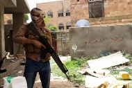 تعز..مقتل14من المليشيات بينهم قيادي ميداني اثناء معارك الجبهة الشرقية