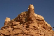 الجوف..معارك وقصف متبادل في جميع الجبهات وغارات جوية على الغيل