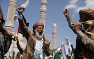 متظاهرون في صنعاء، دعماً للفلسطينيين في غزة تصوير : خالد عبد الله / رويترز